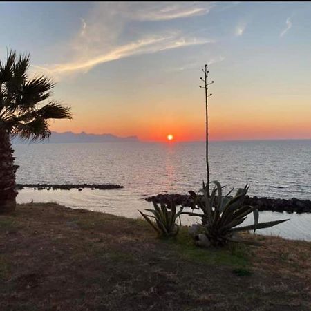 Casa Vacanza Da Mirella E Peppe Trappeto  Exterior foto